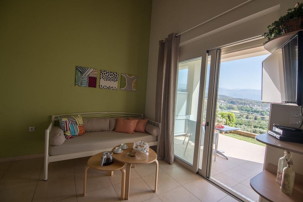 Aksos Suites Accessible Accommodation Agia  Esterno foto